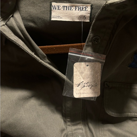 New We The Free by Free People Velvet Roses Green Utility Military Shirt Top - Picture 9 of 13